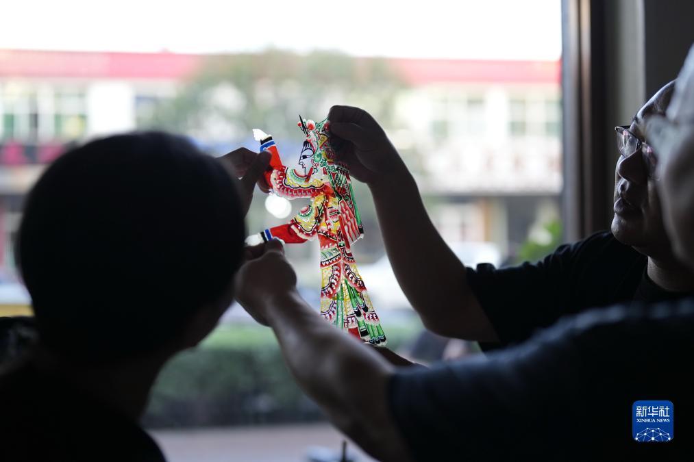 冰球突破怎么玩容易赢